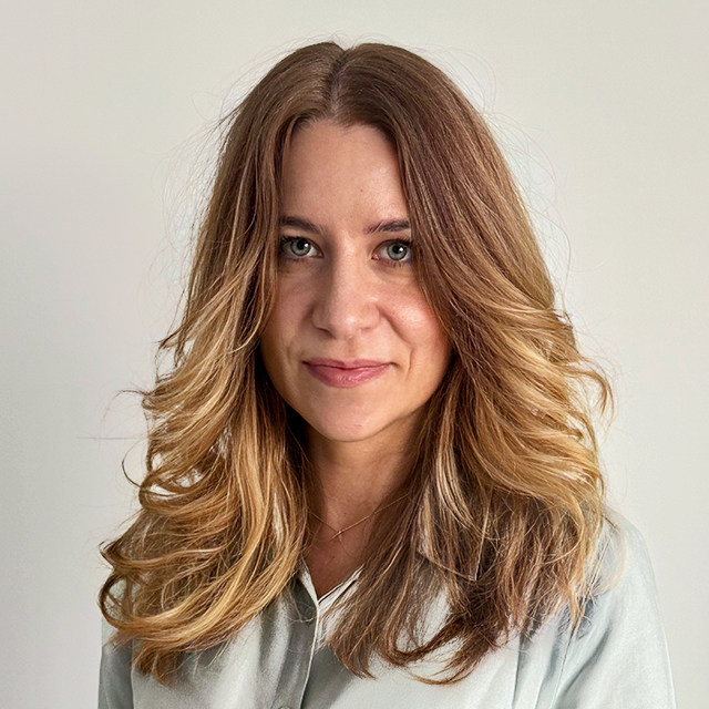 Alina Spataru - Psiholog clinician, Psihoterapeut în formare CBT