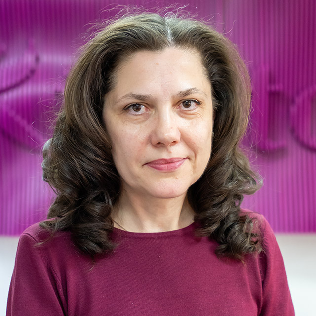 Anca Viorica Bănuță - HR