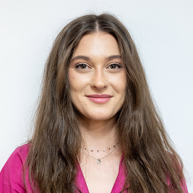Elena Alexandra Petcu - asistent BFKT