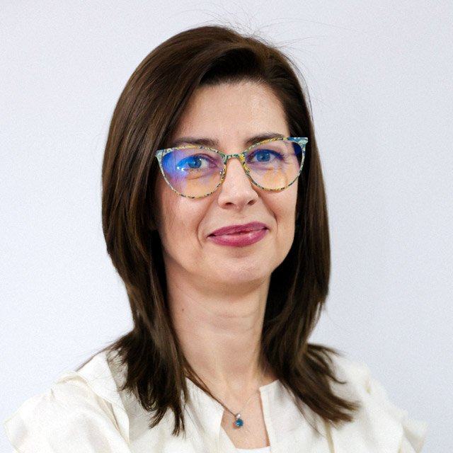 Renee Popovici, Medic Primar Recuperare Medicală